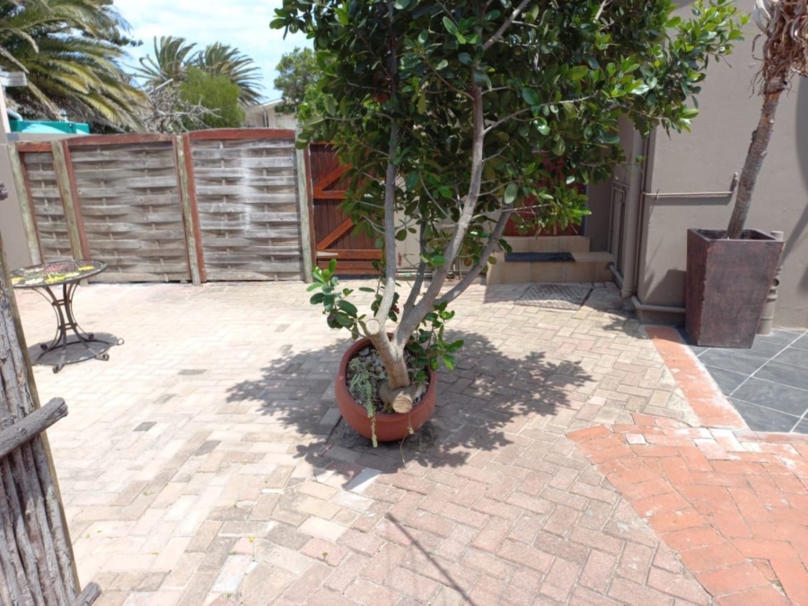 To Let 0 Bedroom Property for Rent in Summerstrand Eastern Cape